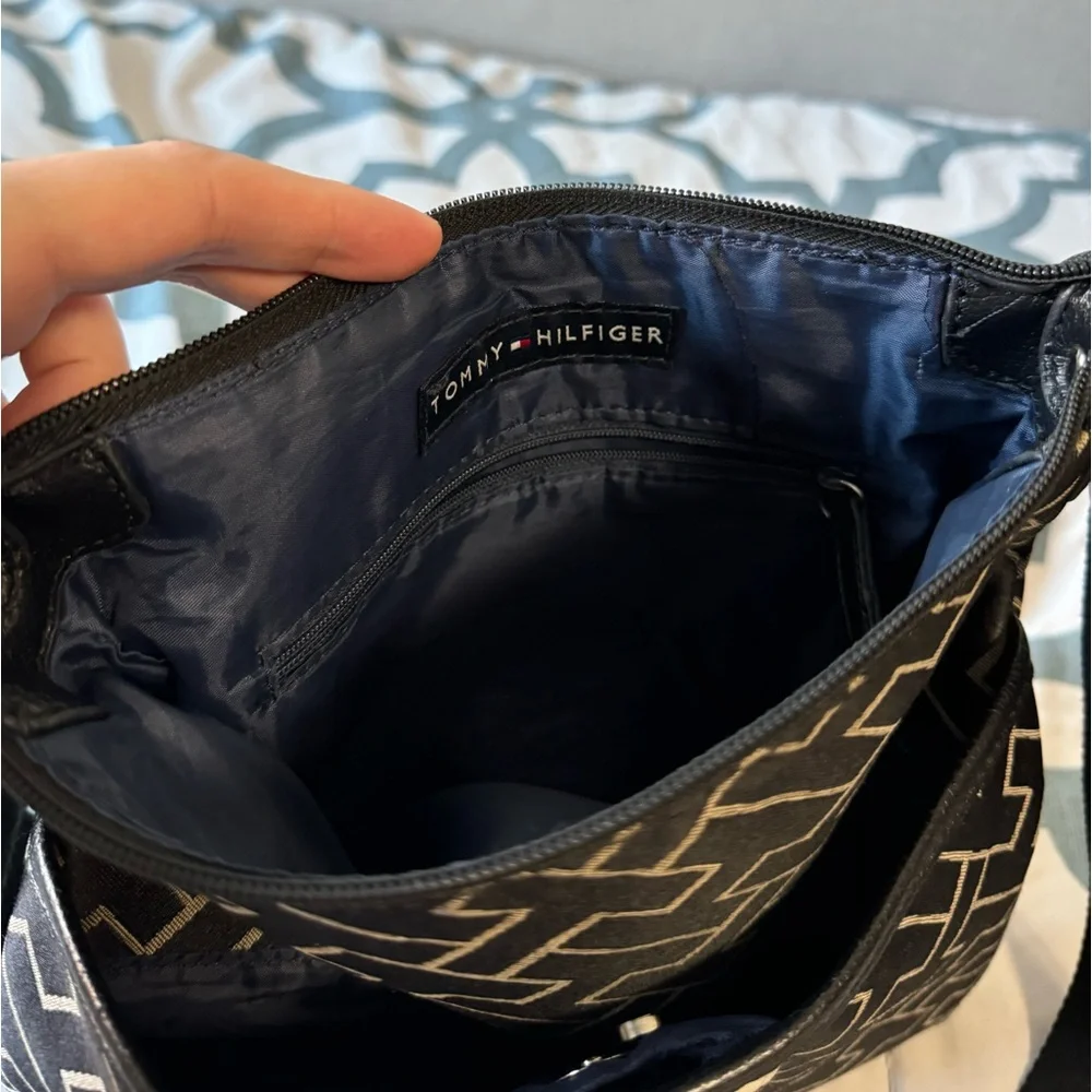 Lot of 5 purses - Picture 12 of 16